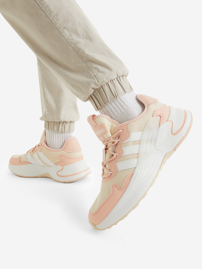 Кроссовки женские adidas Roamer