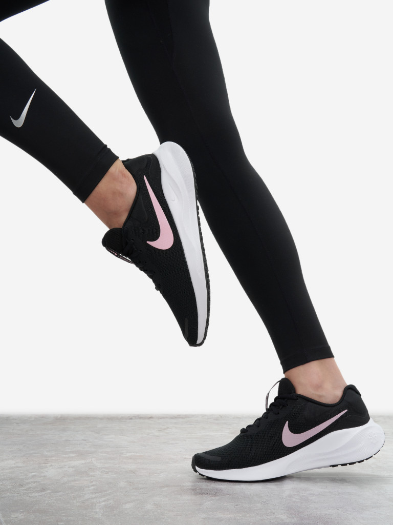 Кроссовки женские Nike Revolution 7