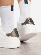 Champion Yrias ерлер кедысы — фото №10