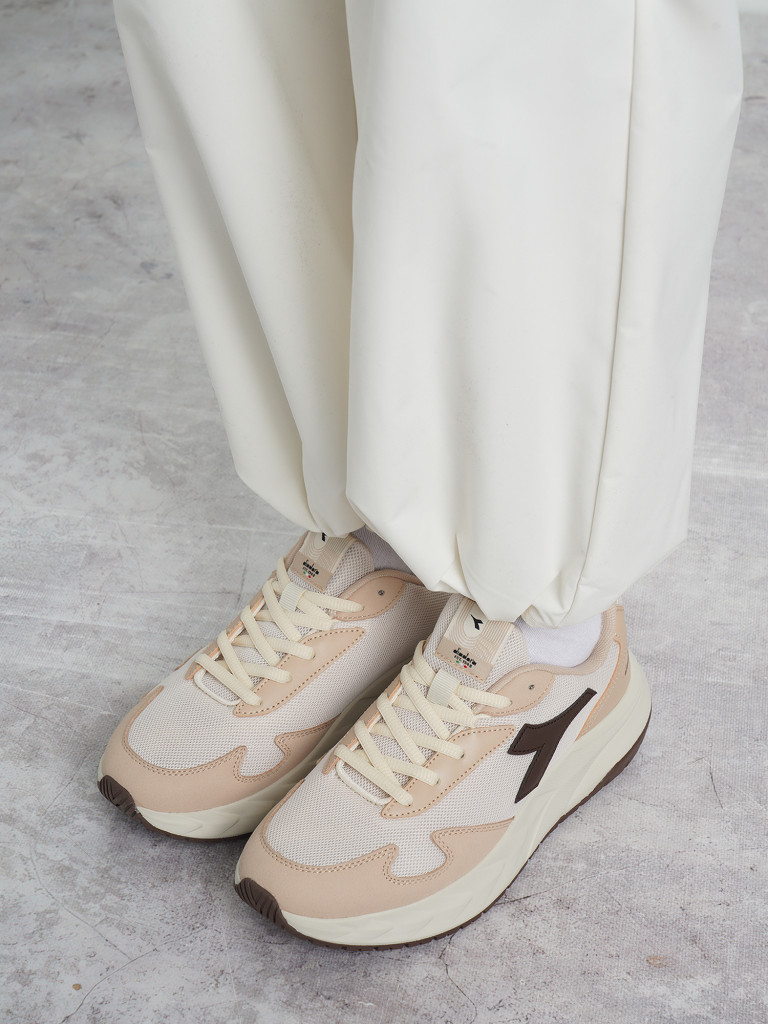 Diadora әйелдер кроссовкасы — фото №9