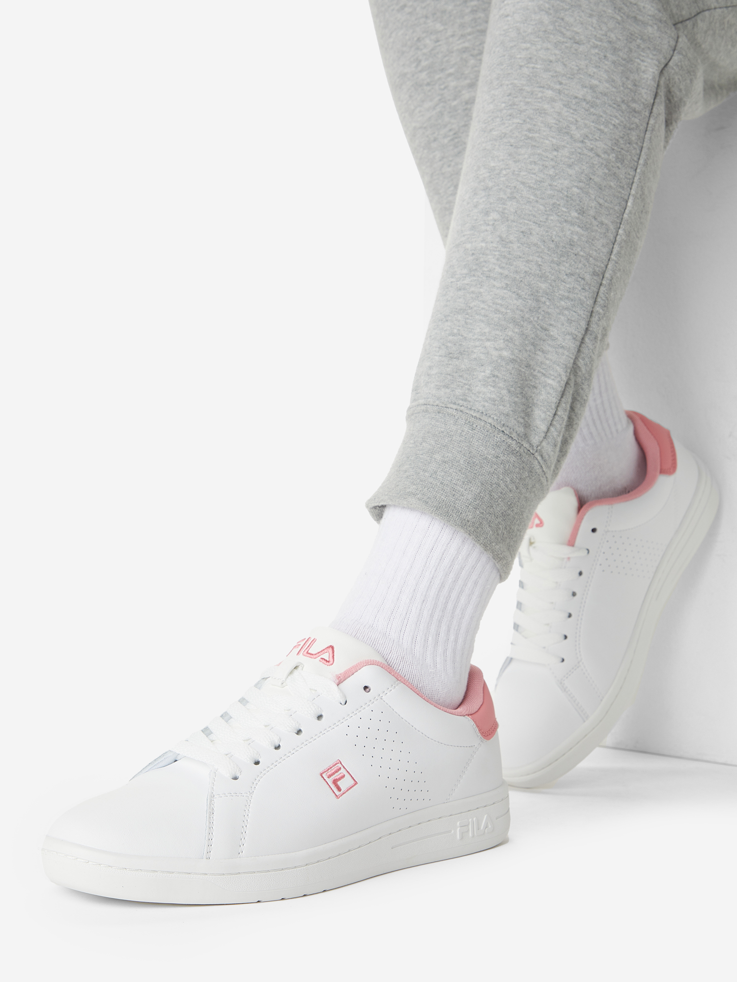 Кеды женские FILA Crosscourt 2 L Low белый цвет — купить за 18240 тг со ...