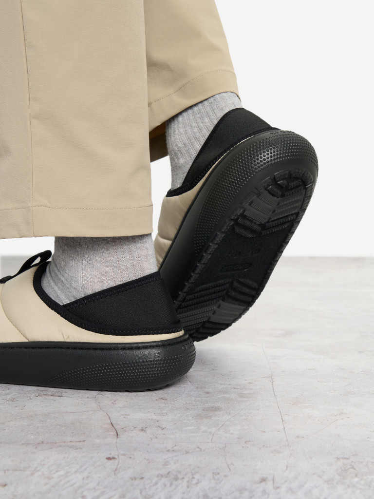 Полуботинки утепленные мужские Crocs Classic Puff Moc — фото №9