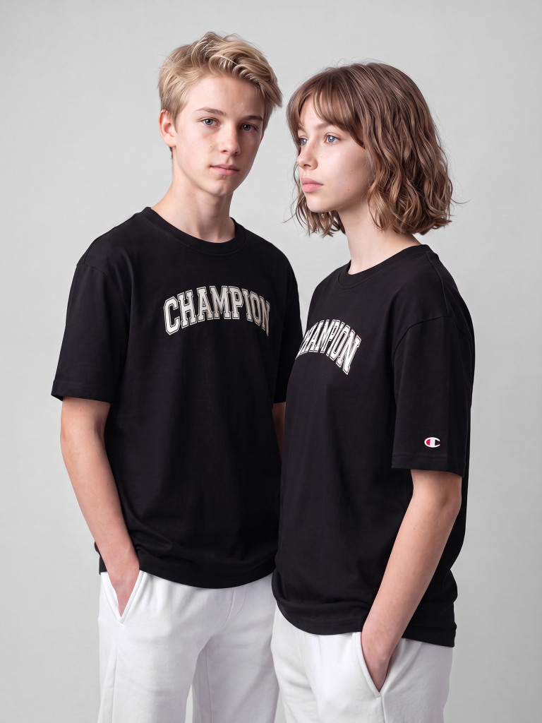 Champion ұлдарға арналған футболкасы