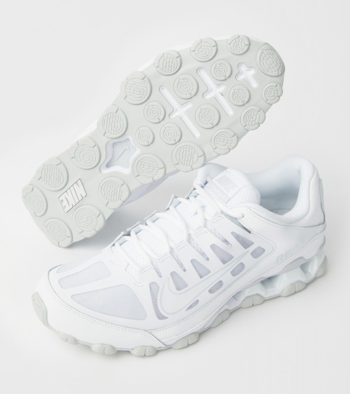 nike reax 8 tr white