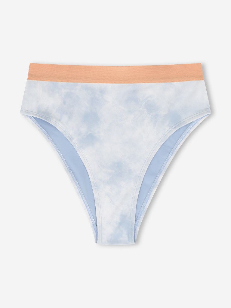 Protest әйелдер жүзулігі