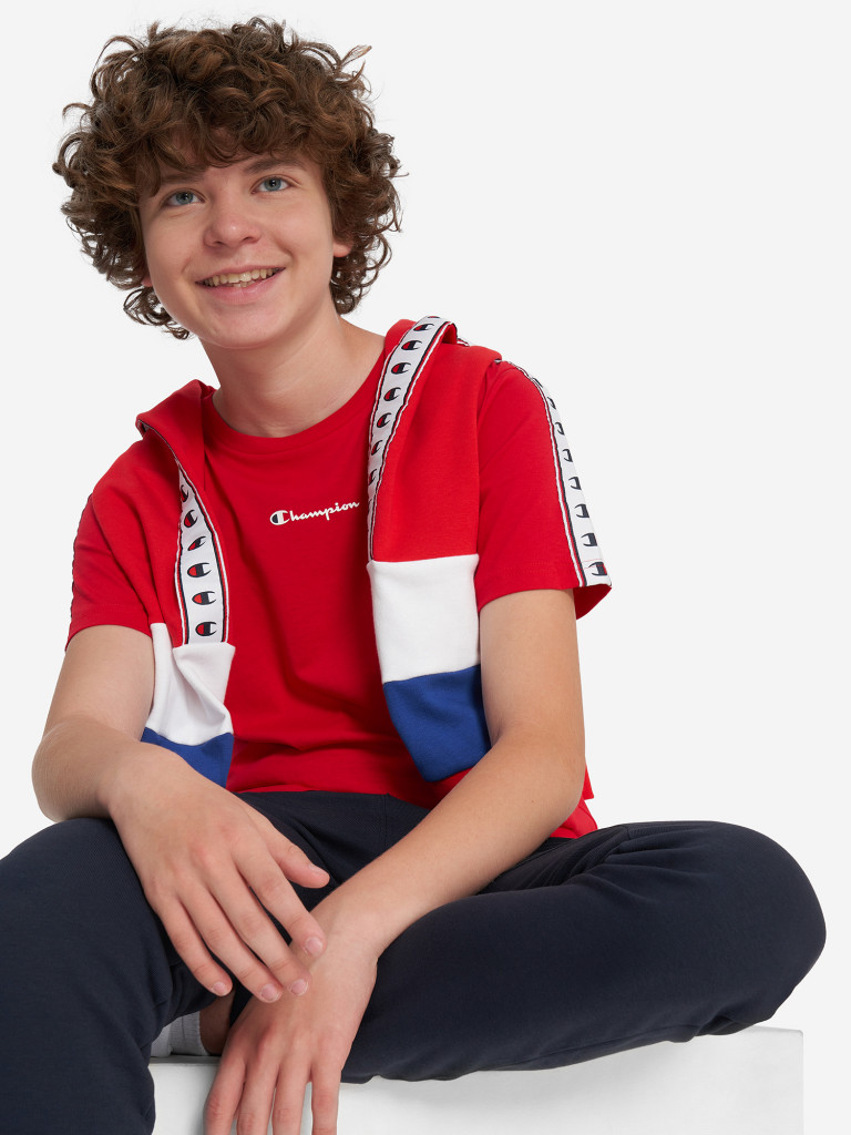 Champion ұлдарға арналған футболкасы